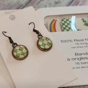 Color Street- Shake Your Shamrock